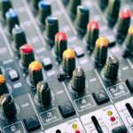 Jak nagrać podcast i zrealizować swoje pomysły dźwiękowe?